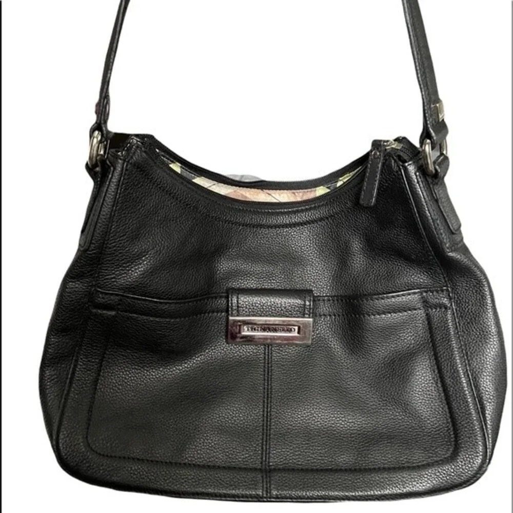 Tignanello Pebble Black Leather Hobo Purse/Bag. Front Pocket. Lined interior.